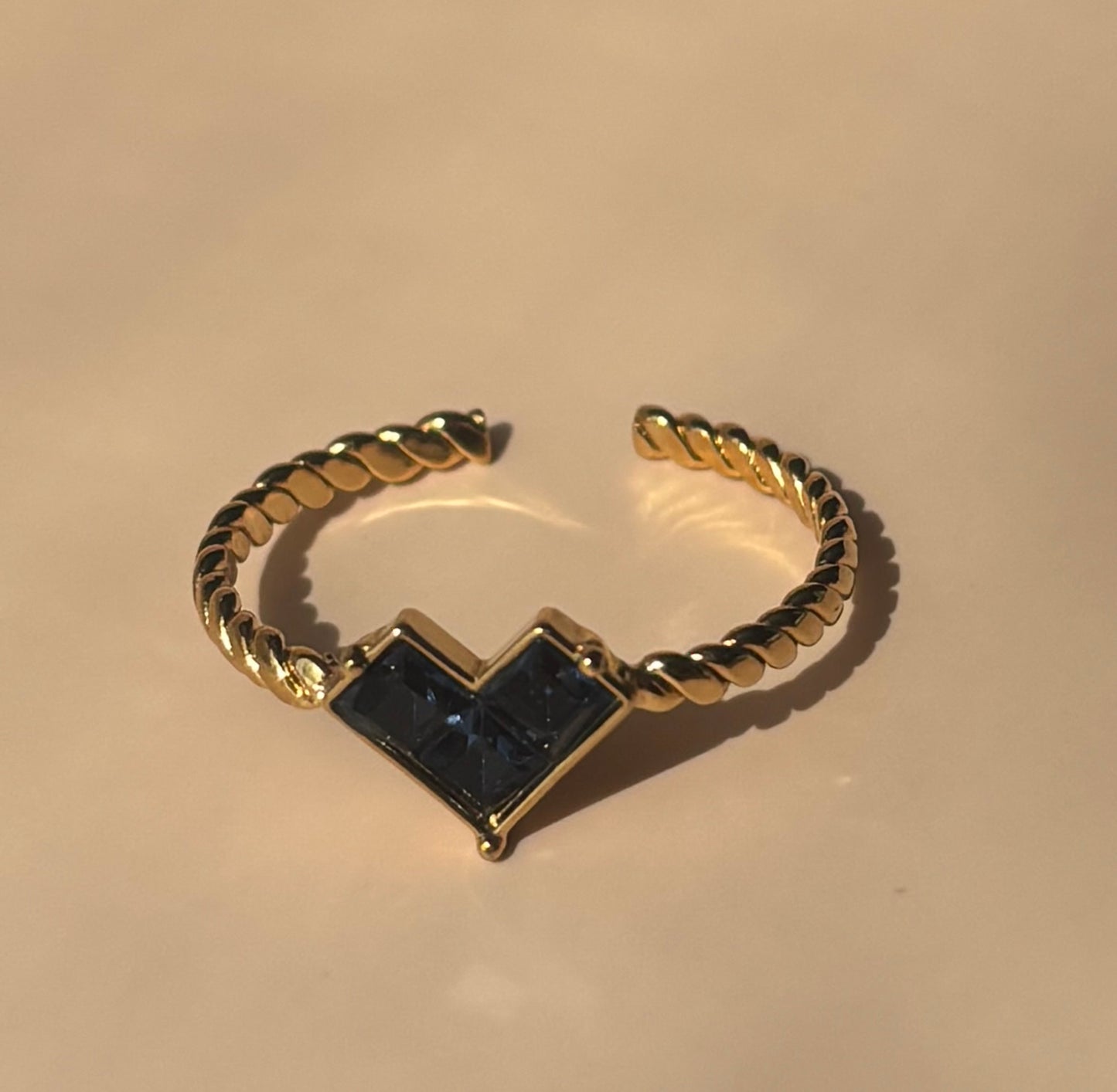 Bague cœur torsadée