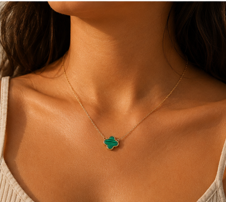 Collier fleur Elégance